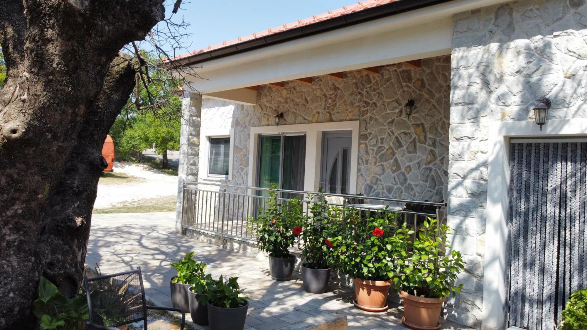 Apartment Anica Kuk Starigrad Paklenica Exterior foto