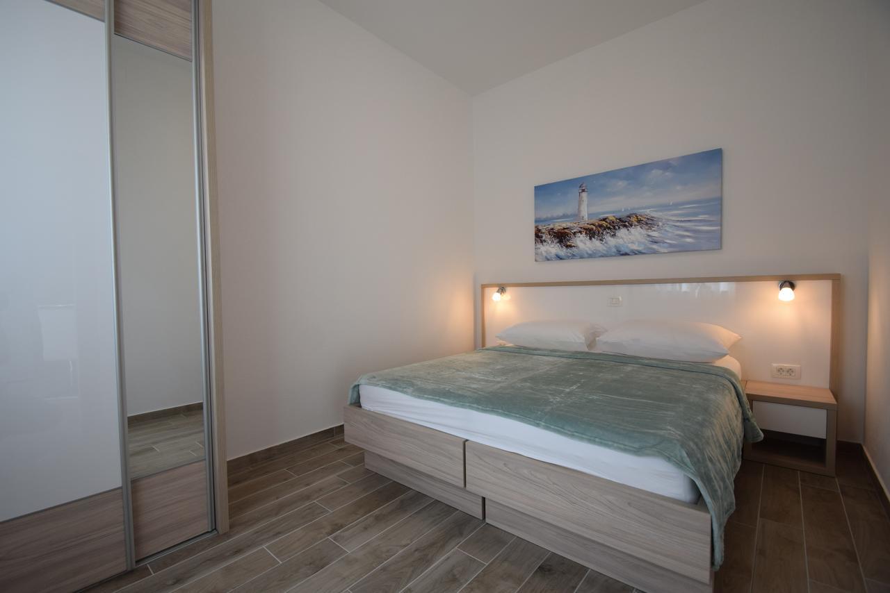 Apartment Anica Kuk Starigrad Paklenica Exterior foto
